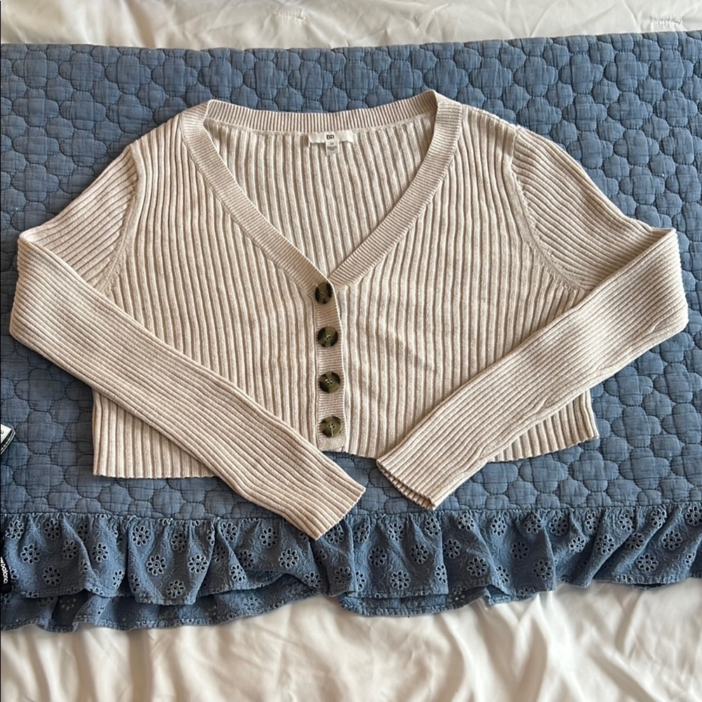 Cream Ribbed Knit Cropped Cardigan